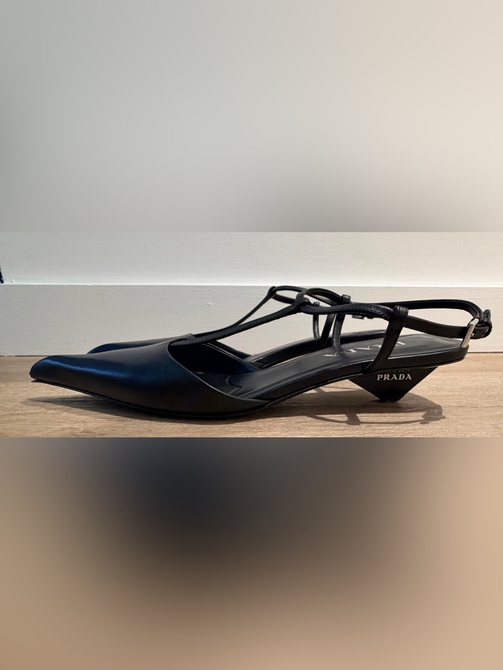 Prada Black Pointed T-Strap Leather Slingbacks - Picture 2 of 2